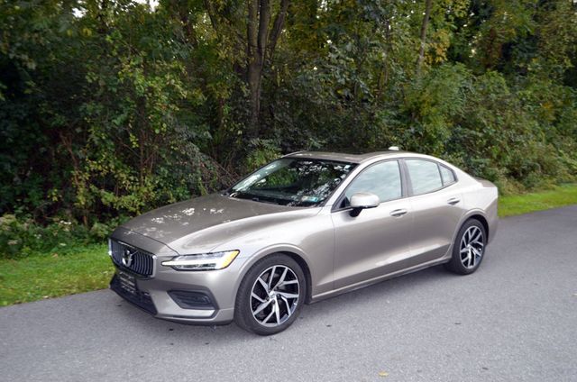 2019 Volvo S60 Low Mileage T6 Momentum / charming color - 22926548 - 2