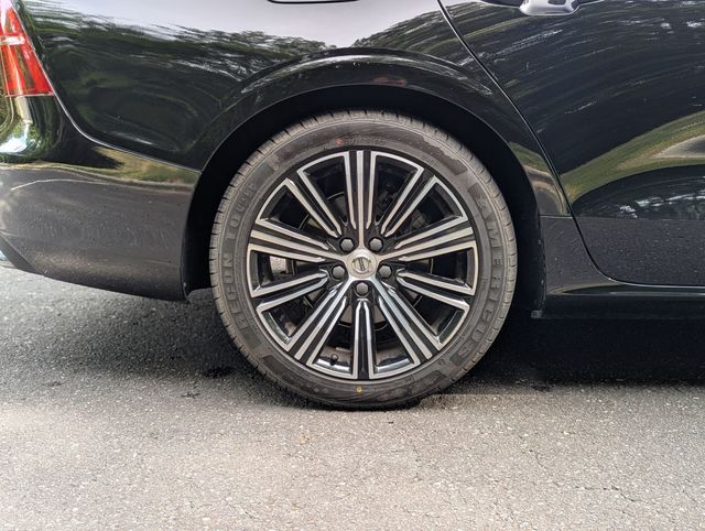 2019 Volvo S60 T5 FWD Inscription - 23072586 - 11