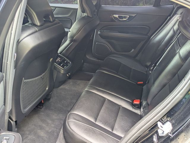 2019 Volvo S60 T5 FWD Inscription - 23072586 - 16