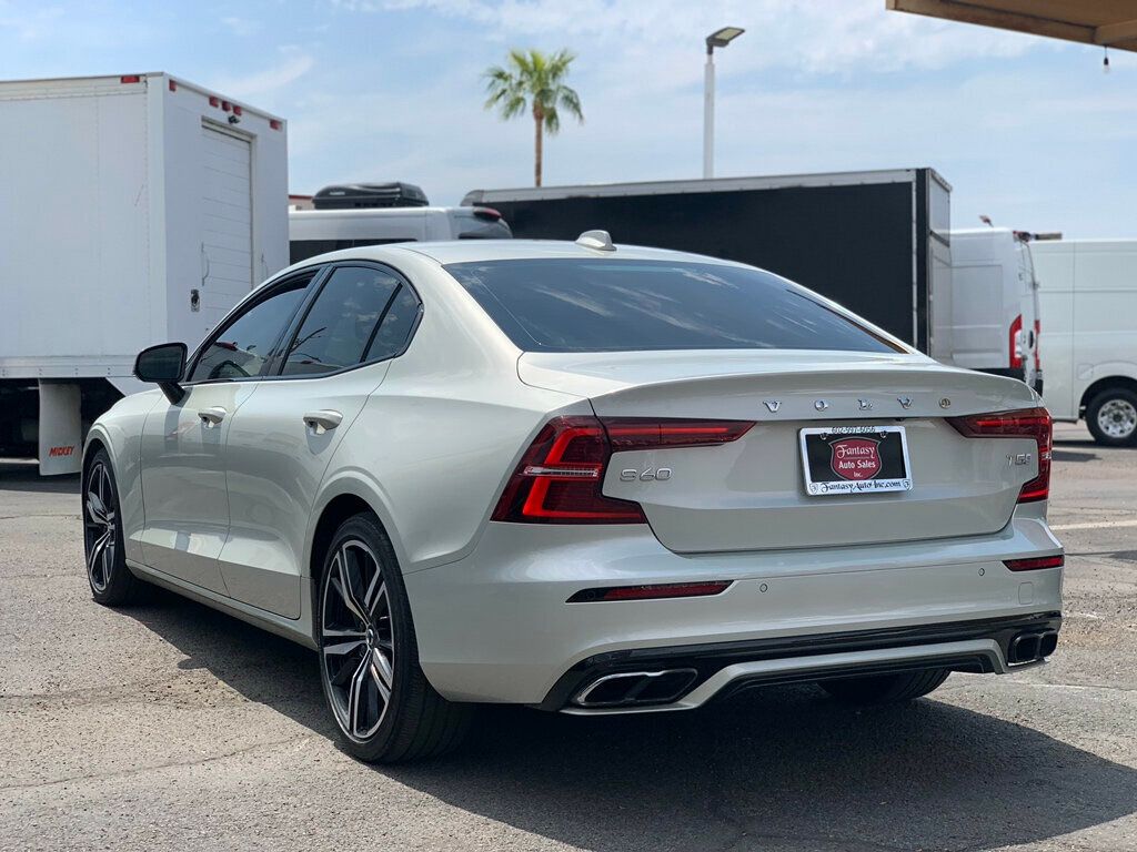 2019 Volvo S60 T5 R-Design photo 13