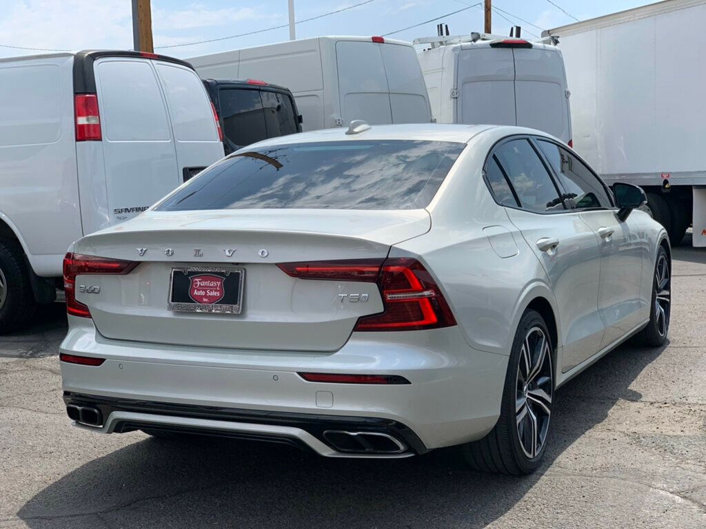 2019 Volvo S60 T5 R-Design photo 16