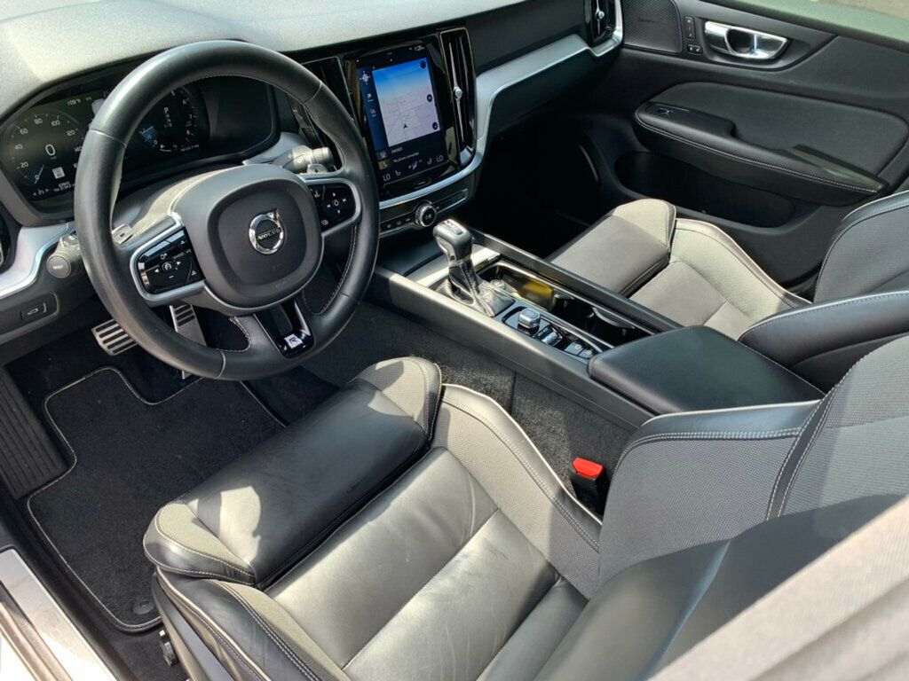 2019 Volvo S60 T5 R-Design photo 20