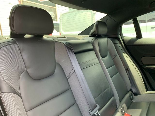 2019 Volvo S60 T5 FWD R-Design - 22905930 - 38