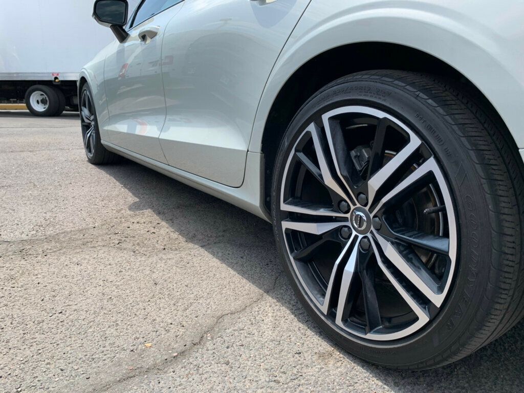 2019 Volvo S60 T5 R-Design photo 48
