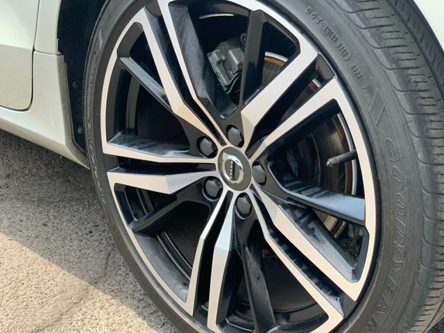 2019 Volvo S60 T5 FWD R-Design - 22905930 - 52