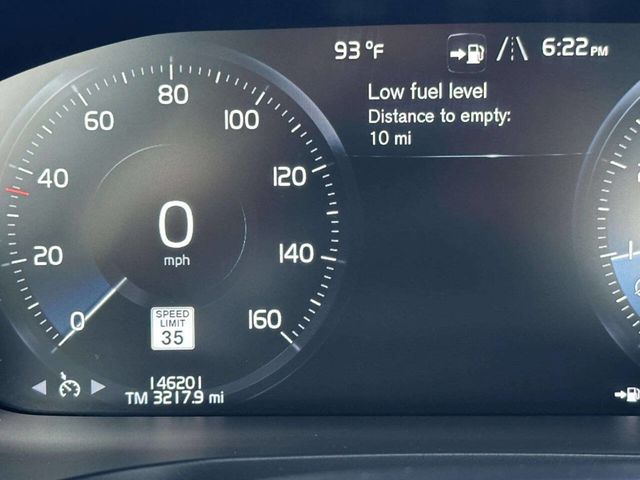 2019 Volvo S60 T6 AWD Momentum - 23038749 - 27