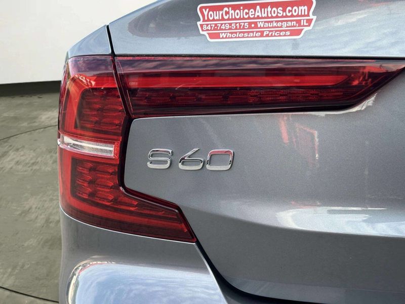 2019 Volvo S60 T6 AWD Momentum - 23038749 - 37