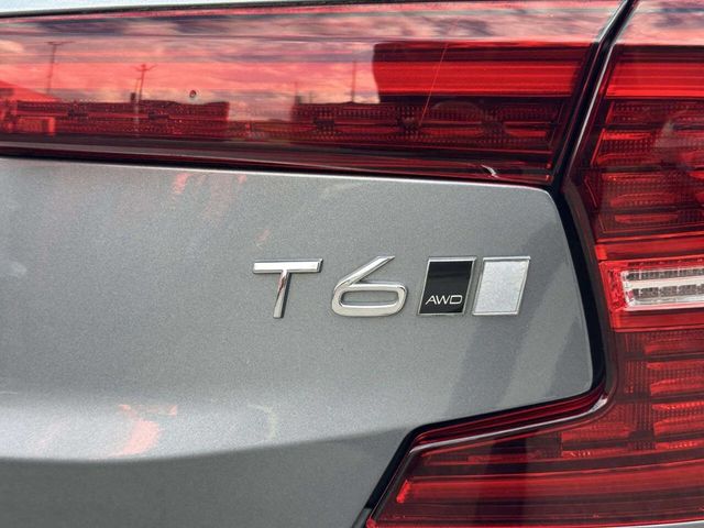 2019 Volvo S60 T6 AWD Momentum - 23038749 - 38