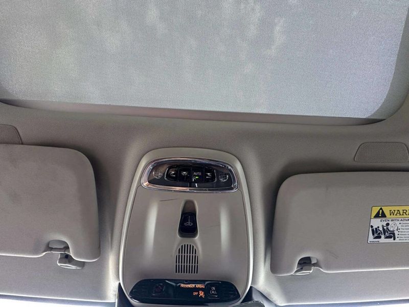 2019 Volvo S60 T6 AWD Momentum - 23038749 - 40