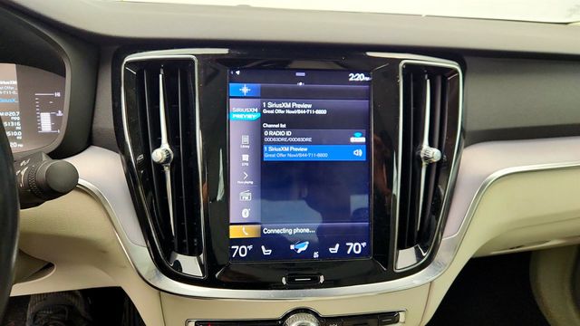 2019 Volvo S60 T6 AWD Momentum - 22965219 - 17