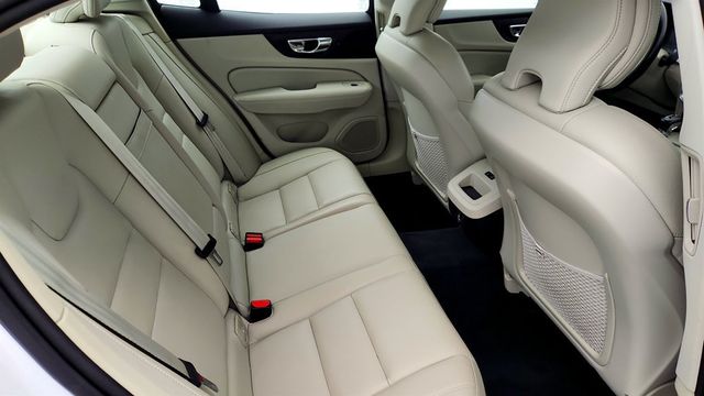 2019 Volvo S60 T6 AWD Momentum - 22965219 - 22