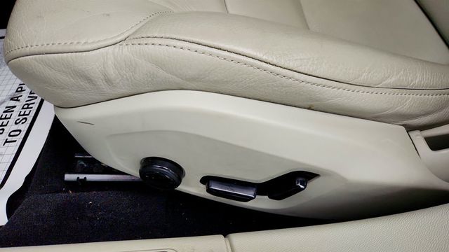 2019 Volvo S60 T6 AWD Momentum with Premium Package & Navigation System - 22965219 - 11