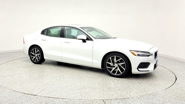 2019 Volvo S60 T6 AWD Momentum with Premium Package & Navigation System - 22965219 - 2