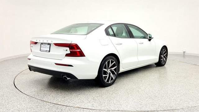 2019 Volvo S60 T6 AWD Momentum with Premium Package & Navigation System - 22965219 - 4