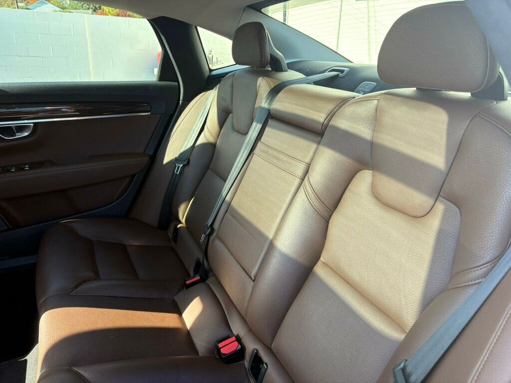 2019 Volvo S90 Local Trade/Momentum Pkg/Heated Seats/Blind Spot Monitor/NAV - 22943772 - 18