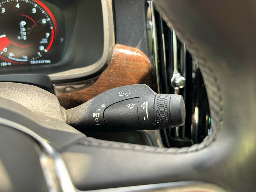 2019 Volvo S90 S90 T6 MOMENTUM AWD W/ADVANCE PKG  - 23051250 - 29