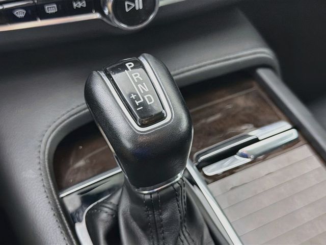 2019 Volvo S90 T5 AWD Momentum - 23085925 - 16
