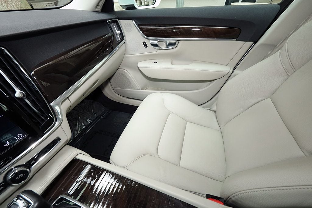 2019 Volvo S90 T5 FWD Momentum - 22972095 - 38