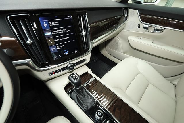 2019 Volvo S90 T5 FWD Momentum - 22972095 - 40