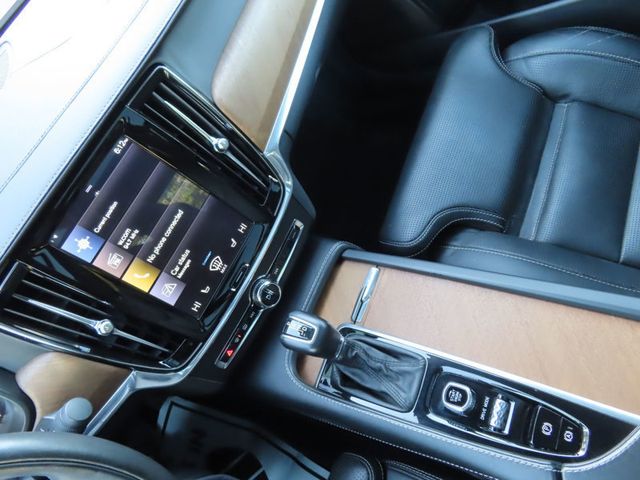 2019 Volvo S90 T6 AWD Inscription - 23069426 - 40