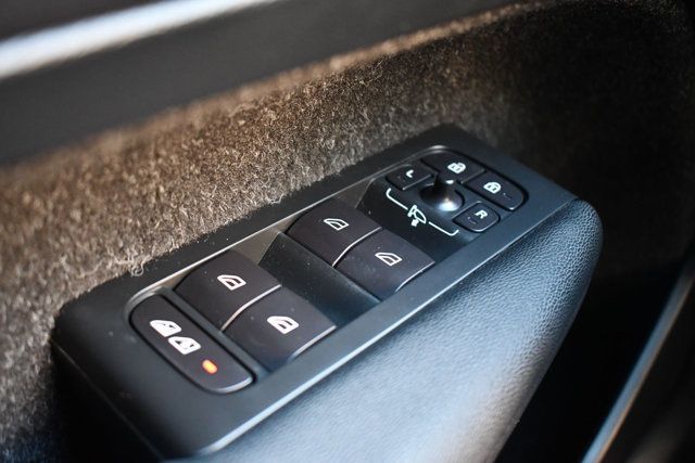 2019 Volvo XC40 T4 FWD Inscription - 23032129 - 21