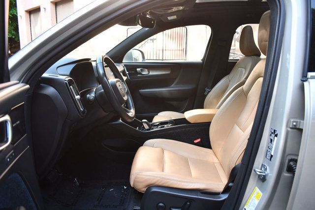 2019 Volvo XC40 T4 FWD Inscription - 23032129 - 22