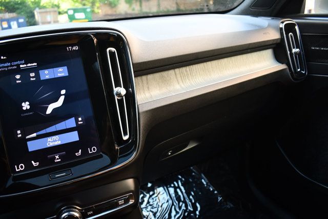 2019 Volvo XC40 T4 FWD Inscription - 23032129 - 32