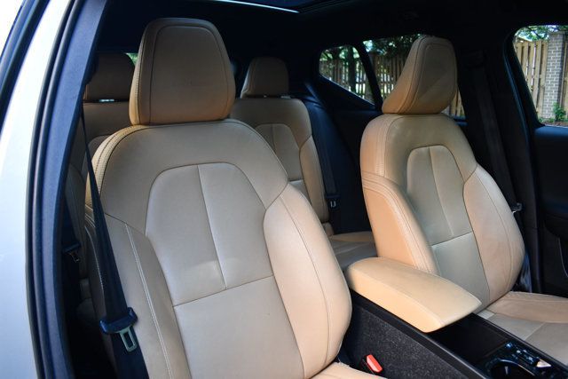 2019 Volvo XC40 T4 FWD Inscription - 23032129 - 34
