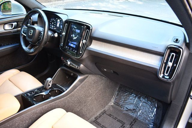 2019 Volvo XC40 T4 FWD Inscription - 23032129 - 35