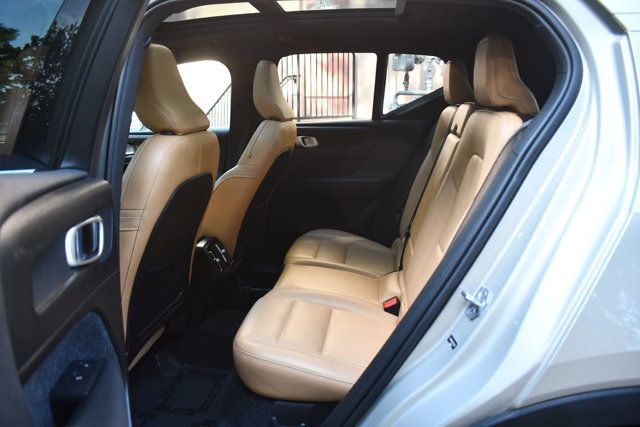 2019 Volvo XC40 T4 FWD Inscription - 23032129 - 38