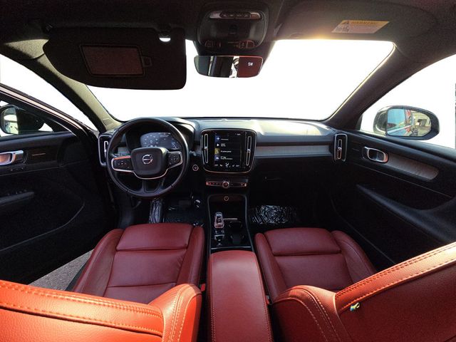 2019 Volvo XC40 T4 FWD Inscription - 22979153 - 9