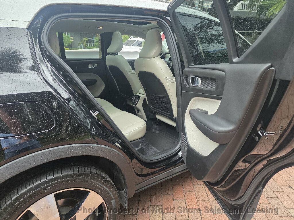 2019 Volvo XC40 T4 FWD Momentum - 23098483 - 16