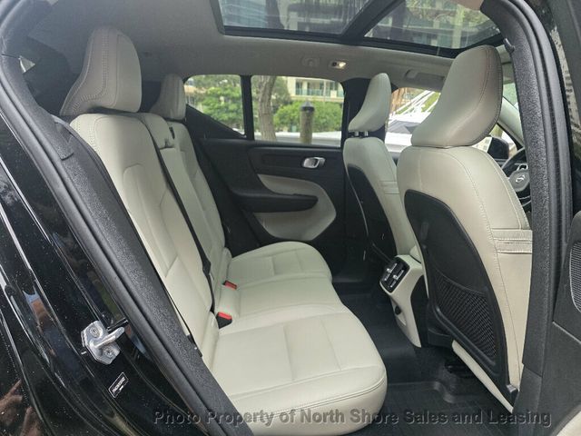 2019 Volvo XC40 T4 FWD Momentum - 23098483 - 17