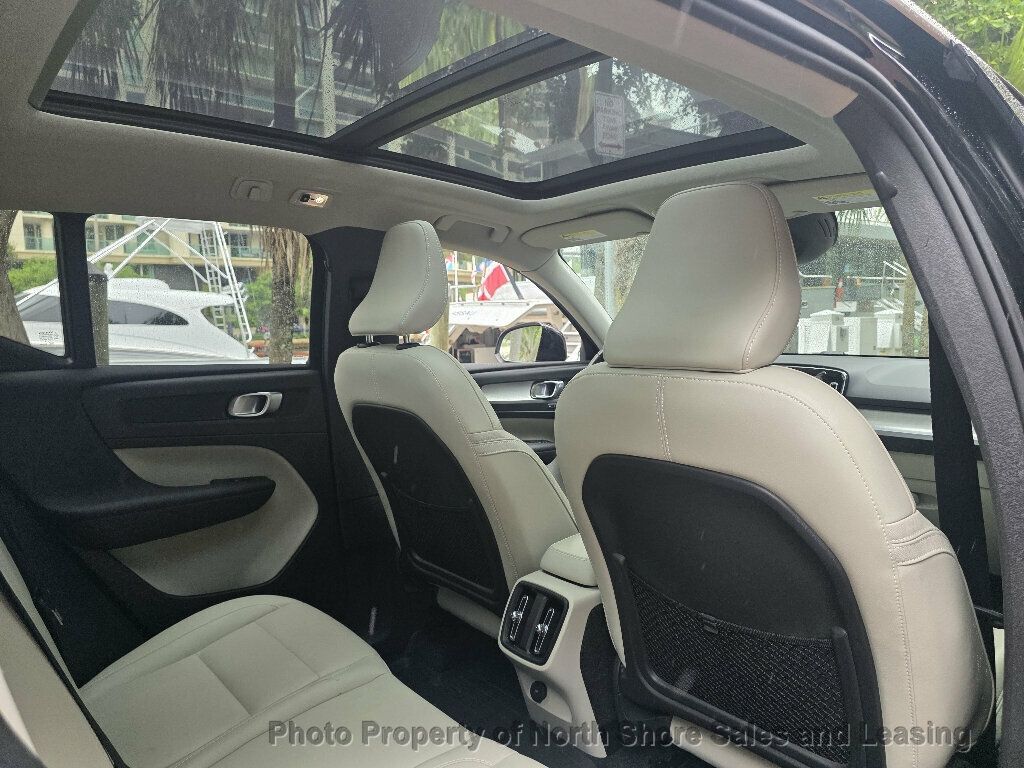 2019 Volvo XC40 T4 FWD Momentum - 23098483 - 18
