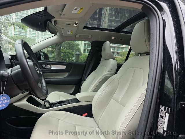 2019 Volvo XC40 T4 FWD Momentum - 23098483 - 28