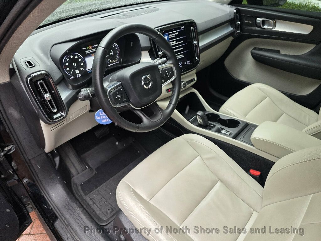 2019 Volvo XC40 T4 FWD Momentum - 23098483 - 32