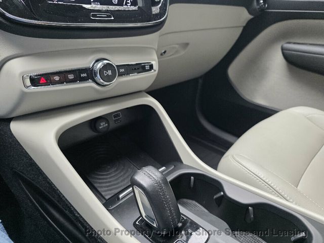 2019 Volvo XC40 T4 FWD Momentum - 23098483 - 37