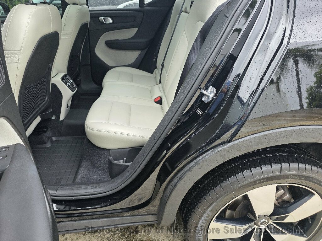 2019 Volvo XC40 T4 FWD Momentum - 23098483 - 48