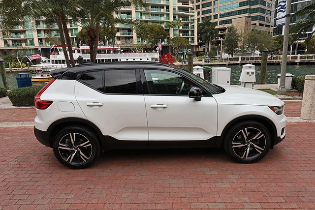 2019 Volvo XC40 T4 FWD R-Design - 22981626 - 22