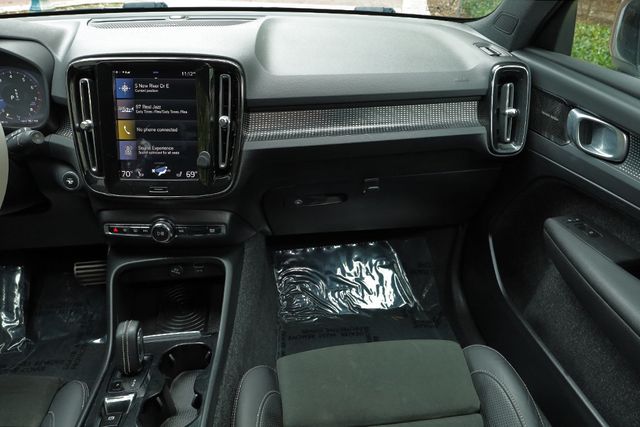 2019 Volvo XC40 T4 FWD R-Design - 22981626 - 38