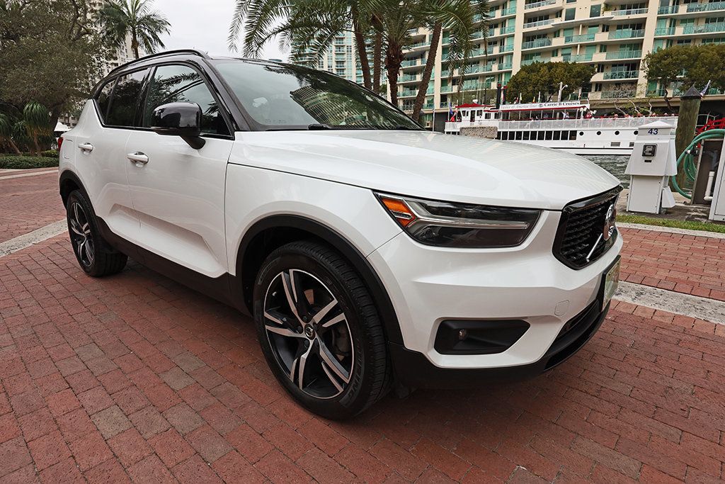 2019 Volvo XC40 T4 FWD R-Design - 22981626 - 60