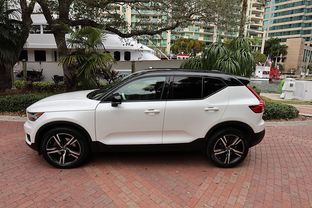 2019 Volvo XC40 T4 FWD R-Design - 22981626 - 61