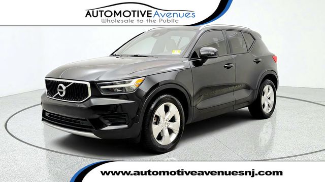2019 Volvo XC40 T5 AWD Momentum w/ Premium, Vision & Multimedia Pkgs - 23085565 - 0