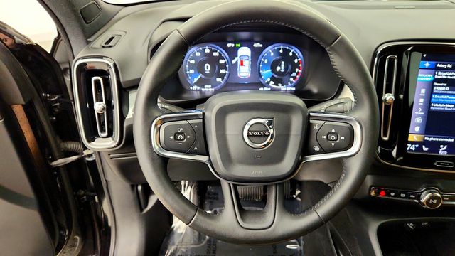 2019 Volvo XC40 T5 AWD Momentum w/ Premium, Vision & Multimedia Pkgs - 23085565 - 13