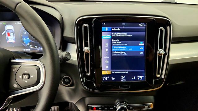2019 Volvo XC40 T5 AWD Momentum w/ Premium, Vision & Multimedia Pkgs - 23085565 - 17