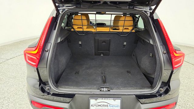 2019 Volvo XC40 T5 AWD Momentum w/ Premium, Vision & Multimedia Pkgs - 23085565 - 20