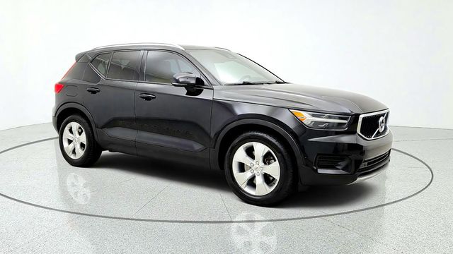 2019 Volvo XC40 T5 AWD Momentum w/ Premium, Vision & Multimedia Pkgs - 23085565 - 2