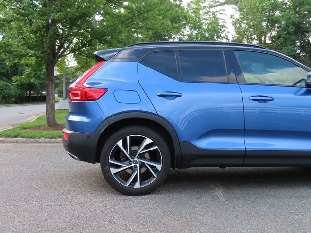 2019 Volvo XC40 T5 AWD R-Design - 23045544 - 18