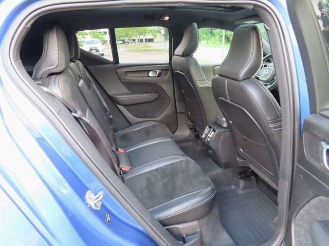 2019 Volvo XC40 T5 AWD R-Design - 23045544 - 30