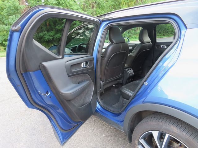 2019 Volvo XC40 T5 AWD R-Design - 23045544 - 32
